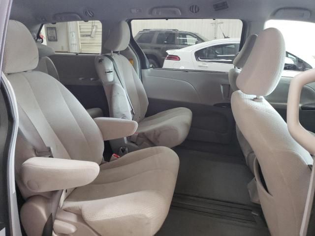 2014 Toyota Sienna LE