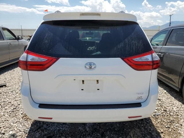 2015 Toyota Sienna LE