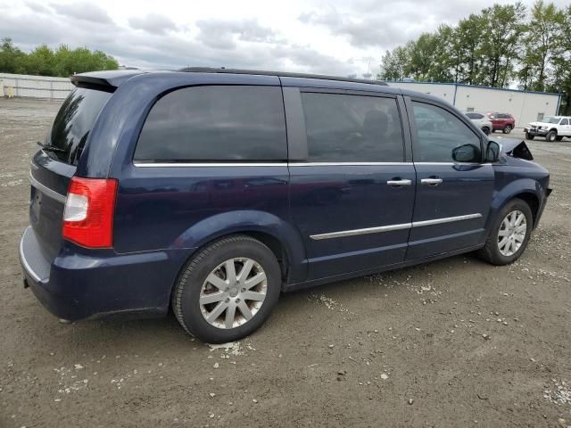 2012 Chrysler Town & Country Touring L