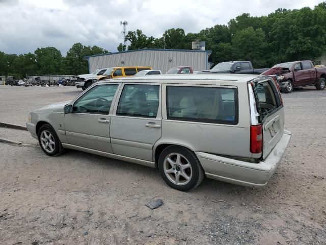 2000 Volvo V70 Base