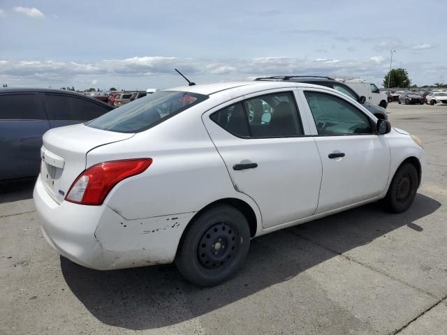 2013 Nissan Versa S