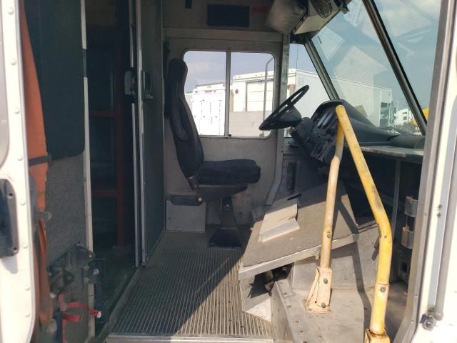 2009 Freightliner Chassis M Line WALK-IN Van