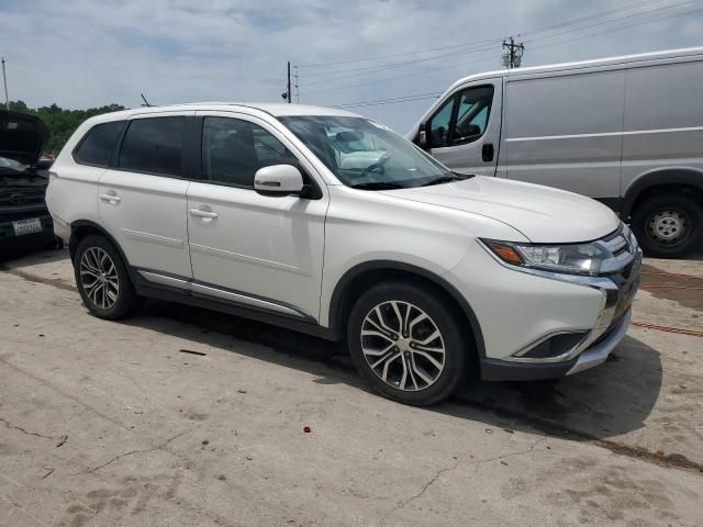 2016 Mitsubishi Outlander SE