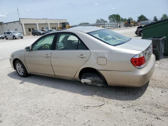 2005 Toyota Camry LE