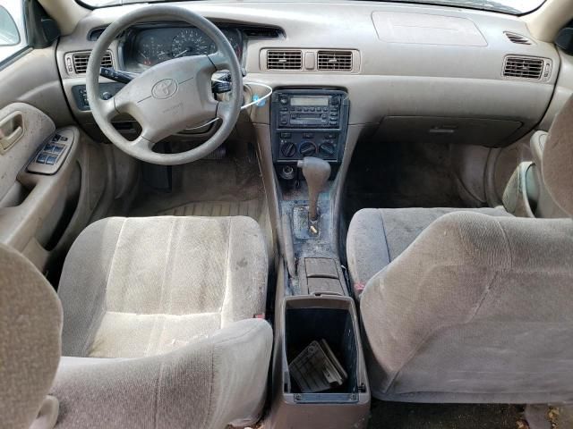 2000 Toyota Camry CE