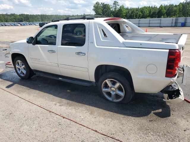 2011 Chevrolet Avalanche LTZ