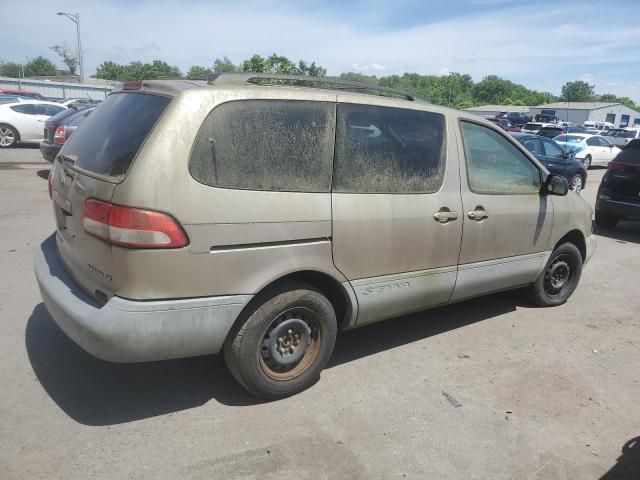 2003 Toyota Sienna CE