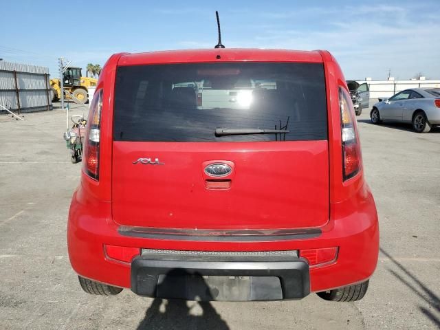 2010 KIA Soul +