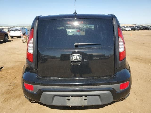 2013 KIA Soul +