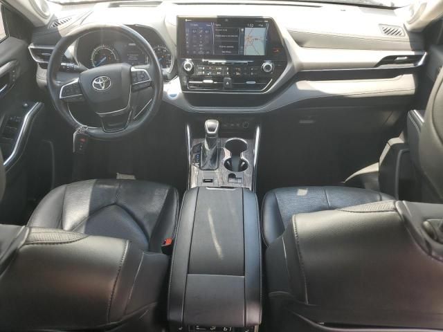 2021 Toyota Highlander Hybrid Platinum