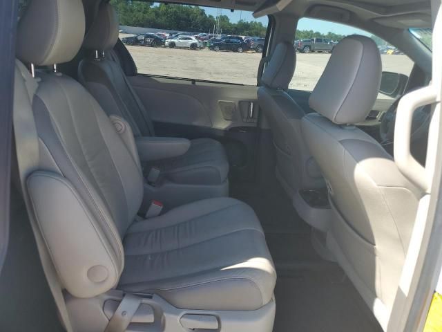 2012 Toyota Sienna XLE