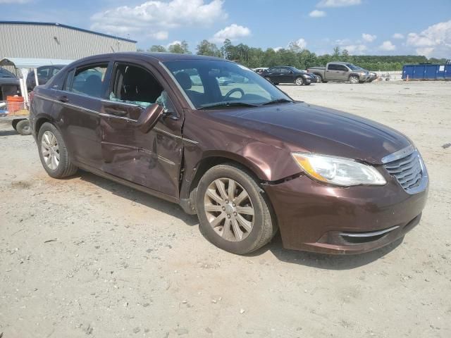 2013 Chrysler 200 Touring