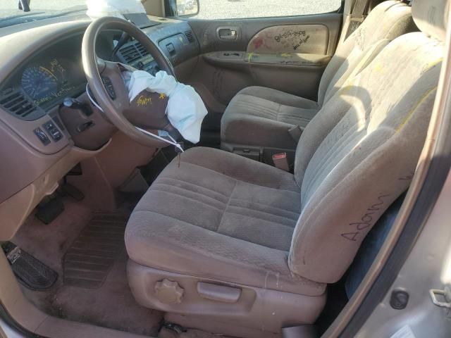 2002 Toyota Sienna CE