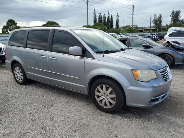 2014 Chrysler Town & Country Touring