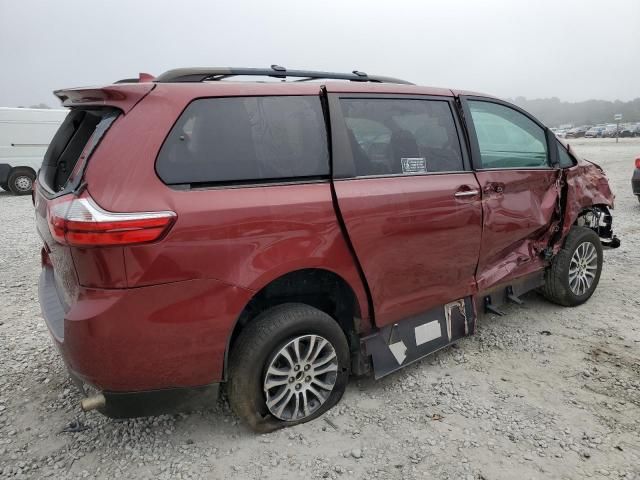 2019 Toyota Sienna XLE