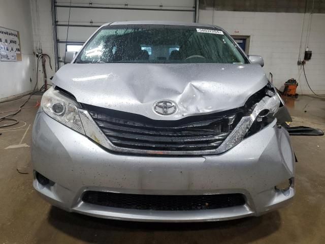 2011 Toyota Sienna LE