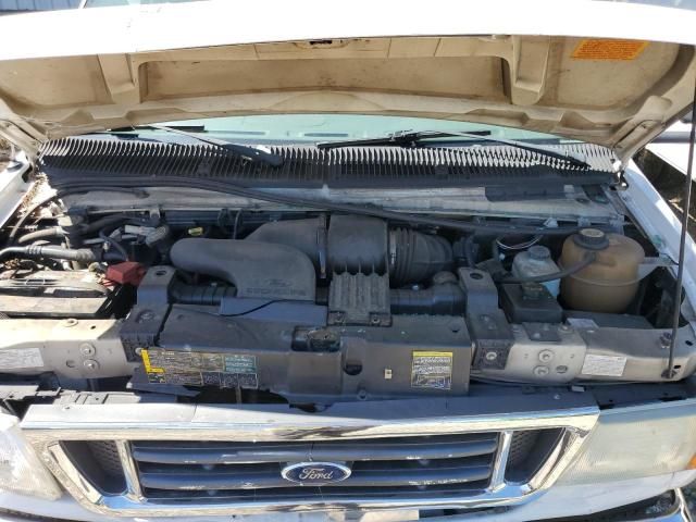 2006 Ford Econoline E450 Super Duty Cutaway Van