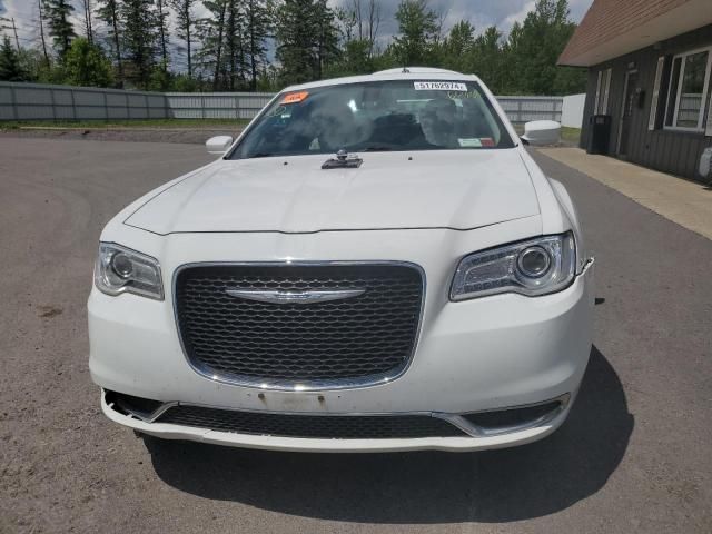 2017 Chrysler 300 Limited