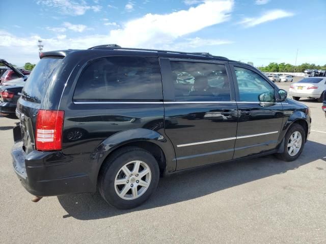 2010 Chrysler Town & Country Touring