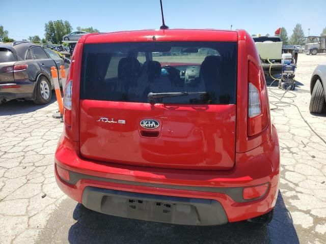 2013 KIA Soul +