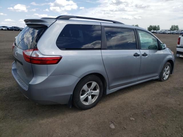 2018 Toyota Sienna L