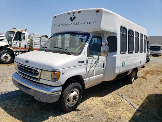 2000 Ford Econoline E350 Super Duty Cutaway Van