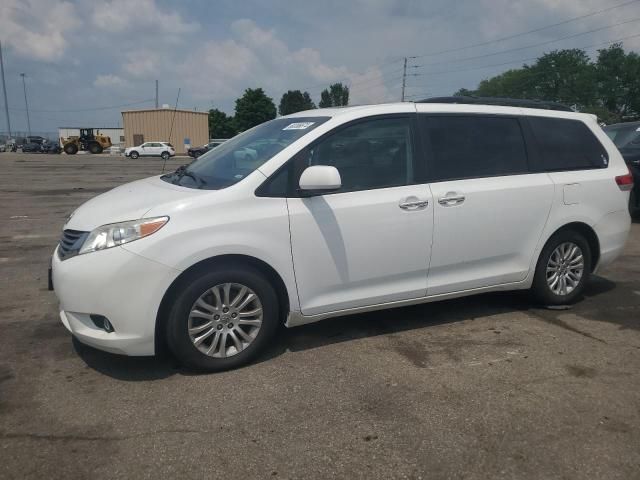 2014 Toyota Sienna XLE