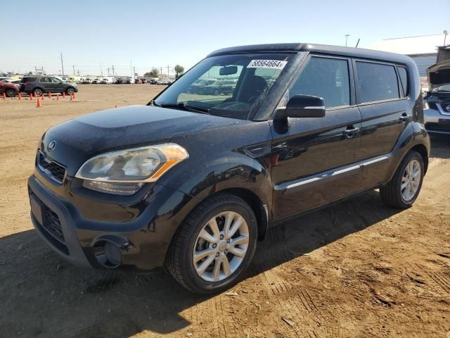 2013 KIA Soul +