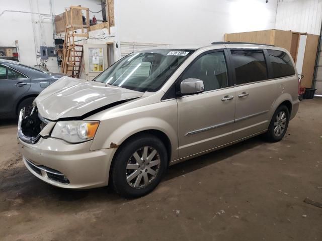 2012 Chrysler Town & Country Touring L