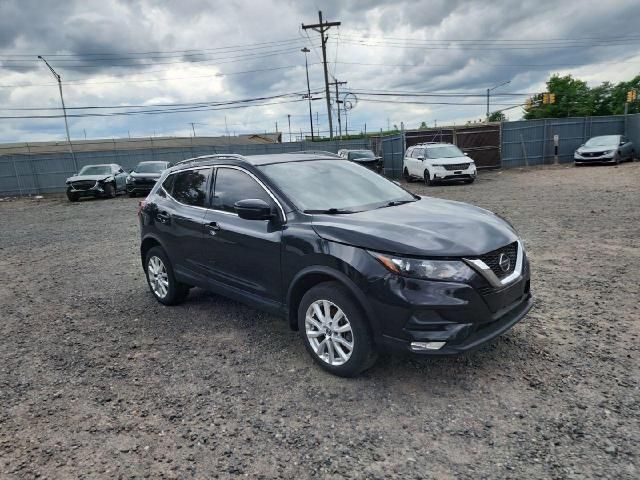 2022 Nissan Rogue Sport SV