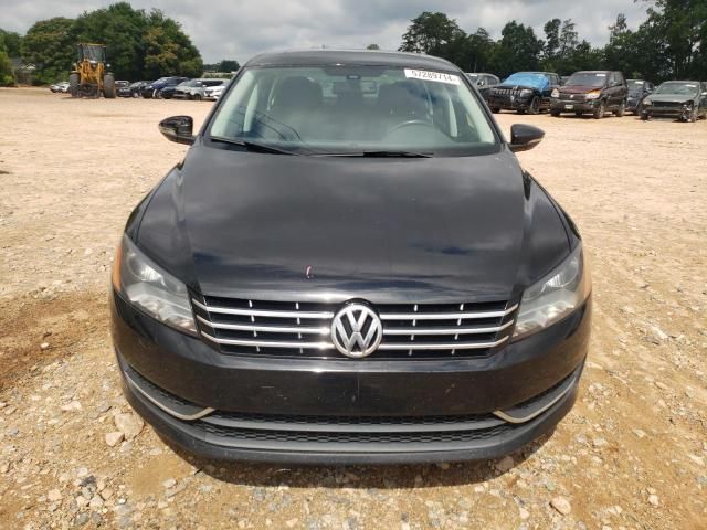 2012 Volkswagen Passat SEL