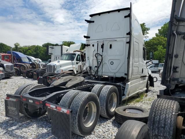 2022 Freightliner Cascadia 126