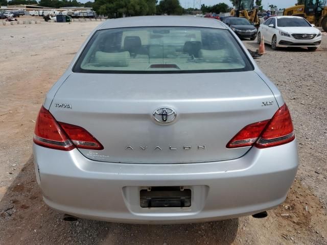 2005 Toyota Avalon XL