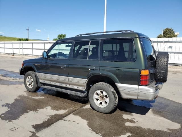 1997 Mitsubishi Montero LS