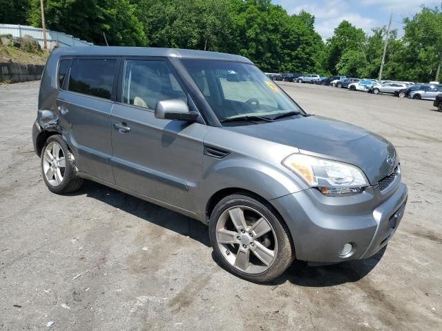 2011 KIA Soul +