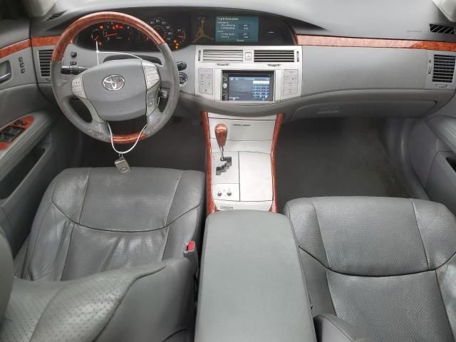 2005 Toyota Avalon XL