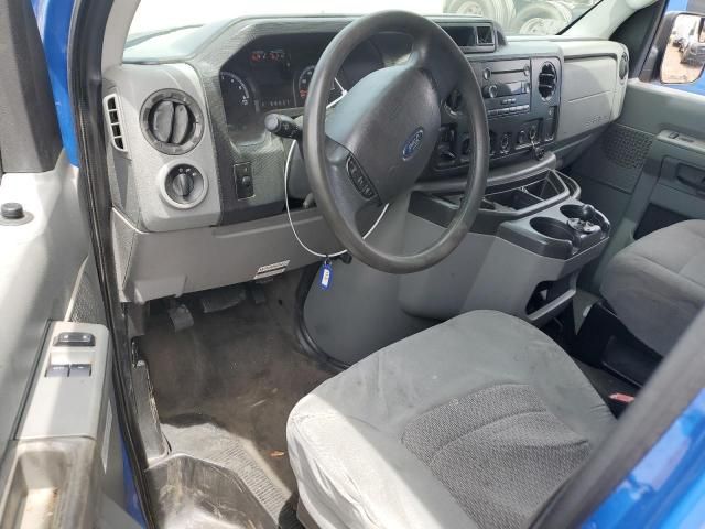 2014 Ford Econoline E350 Super Duty Wagon