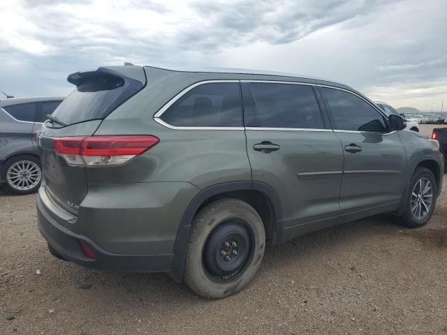 2018 Toyota Highlander SE