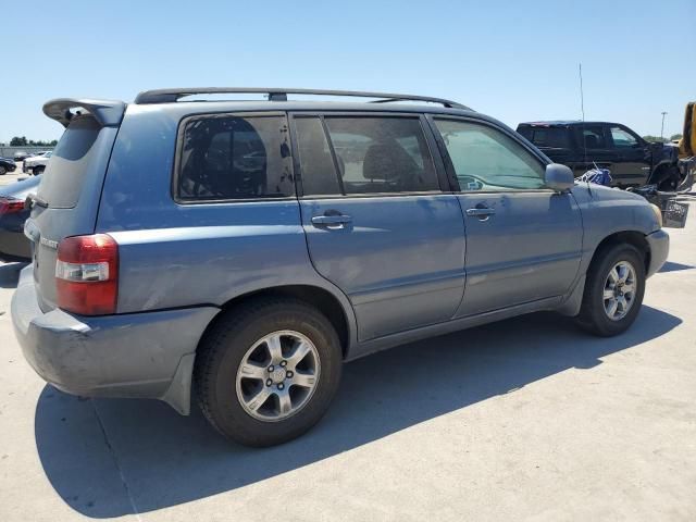 2004 Toyota Highlander Base