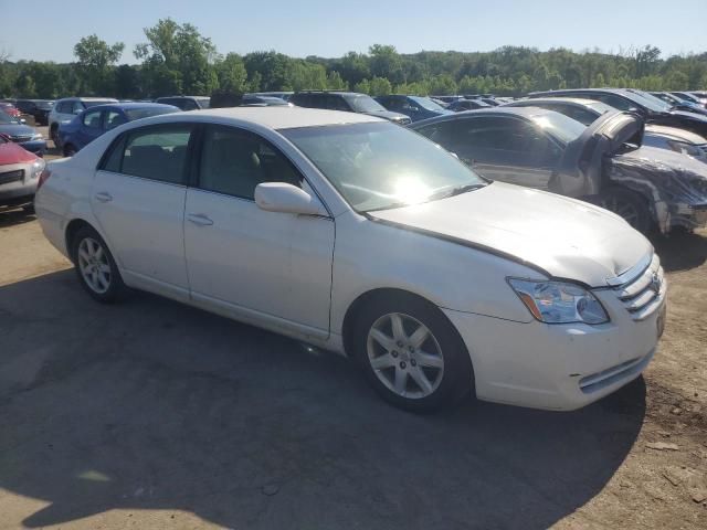 2005 Toyota Avalon XL