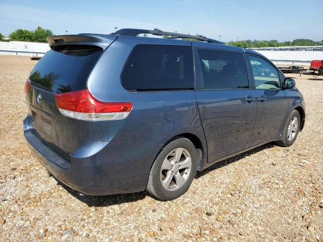 2013 Toyota Sienna XLE