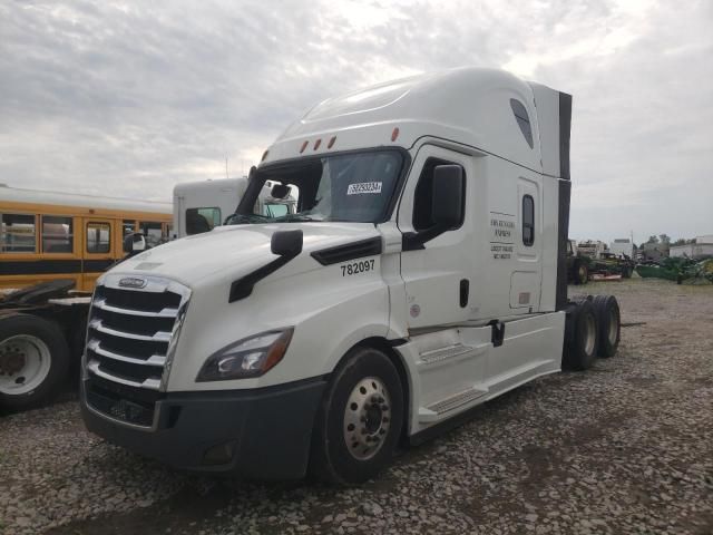 2018 Freightliner Cascadia 126