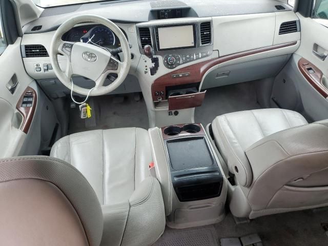 2011 Toyota Sienna XLE