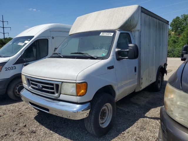 2005 Ford Econoline E350 Super Duty Cutaway Van