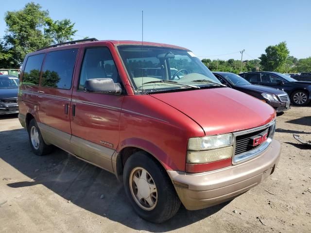 2002 GMC Safari XT