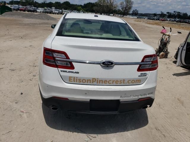 2015 Ford Taurus SEL