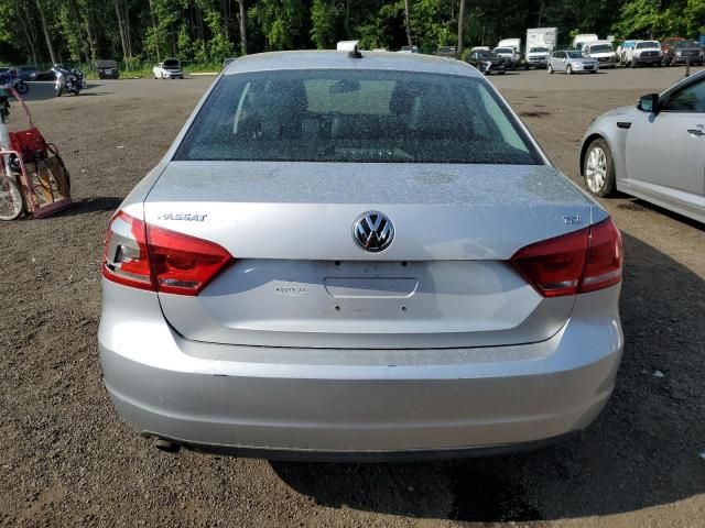 2014 Volkswagen Passat S