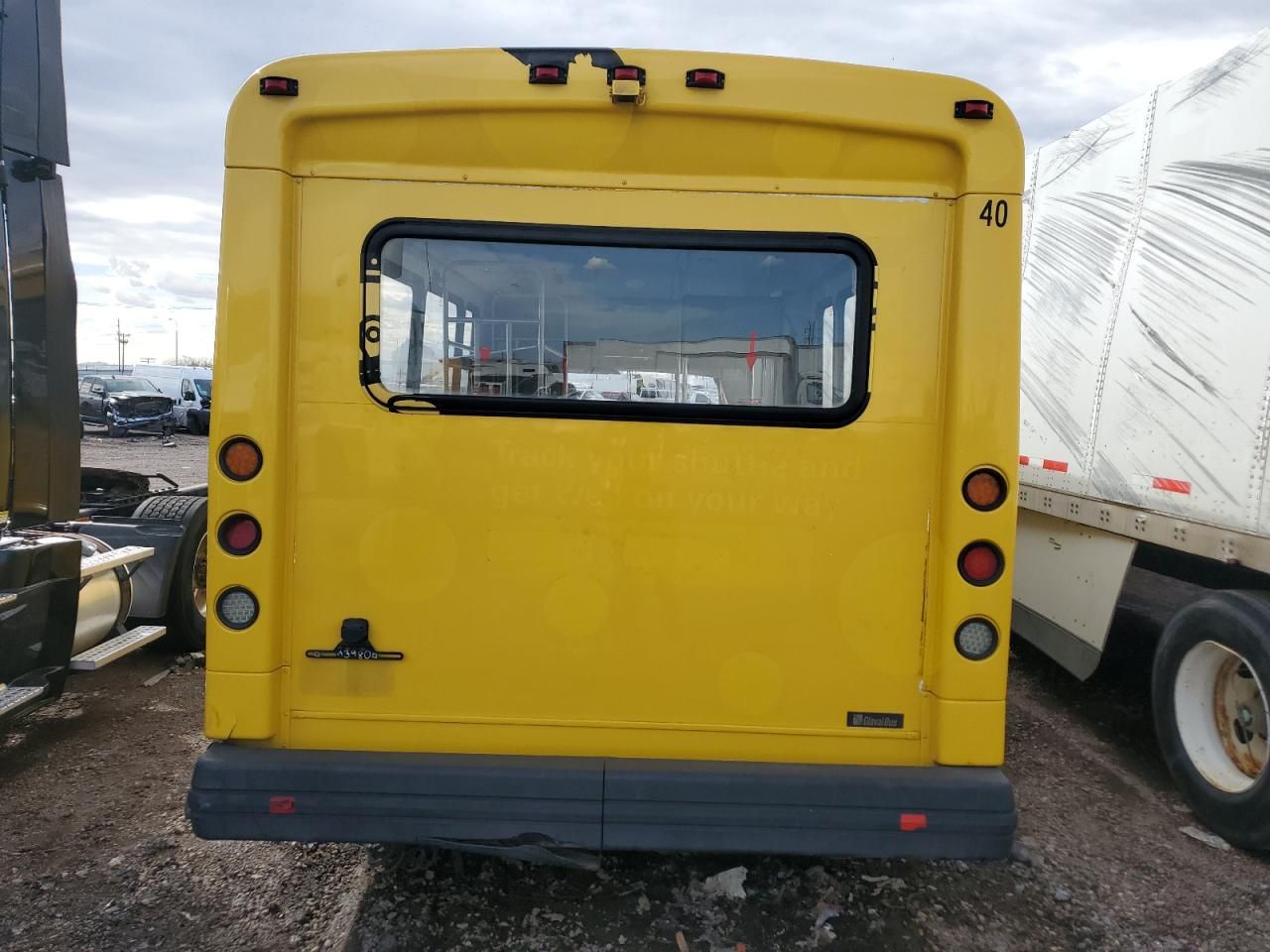 2018 Ford Econoline E450 Super Duty Cutaway Van