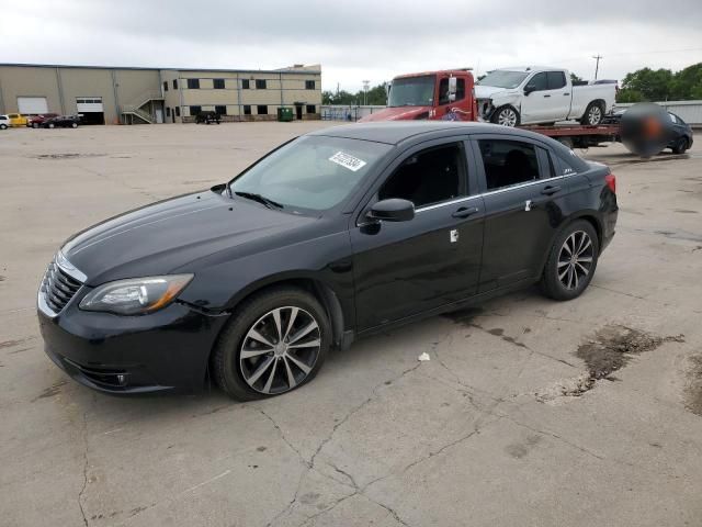 2013 Chrysler 200 Touring