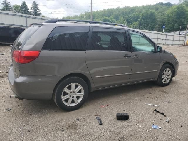 2004 Toyota Sienna CE